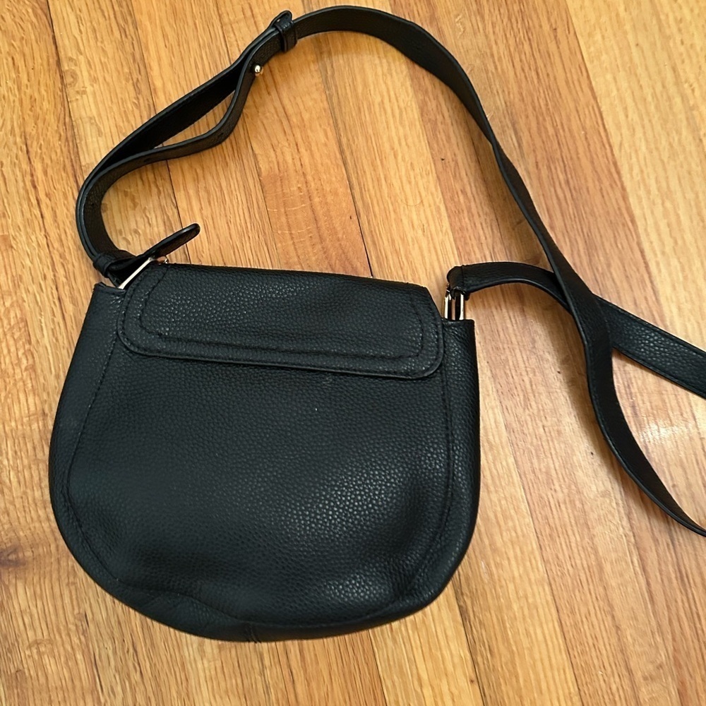 MARC JACOBS
Textured Leather Crossbody Saddle Bag - Picture 2 of 11